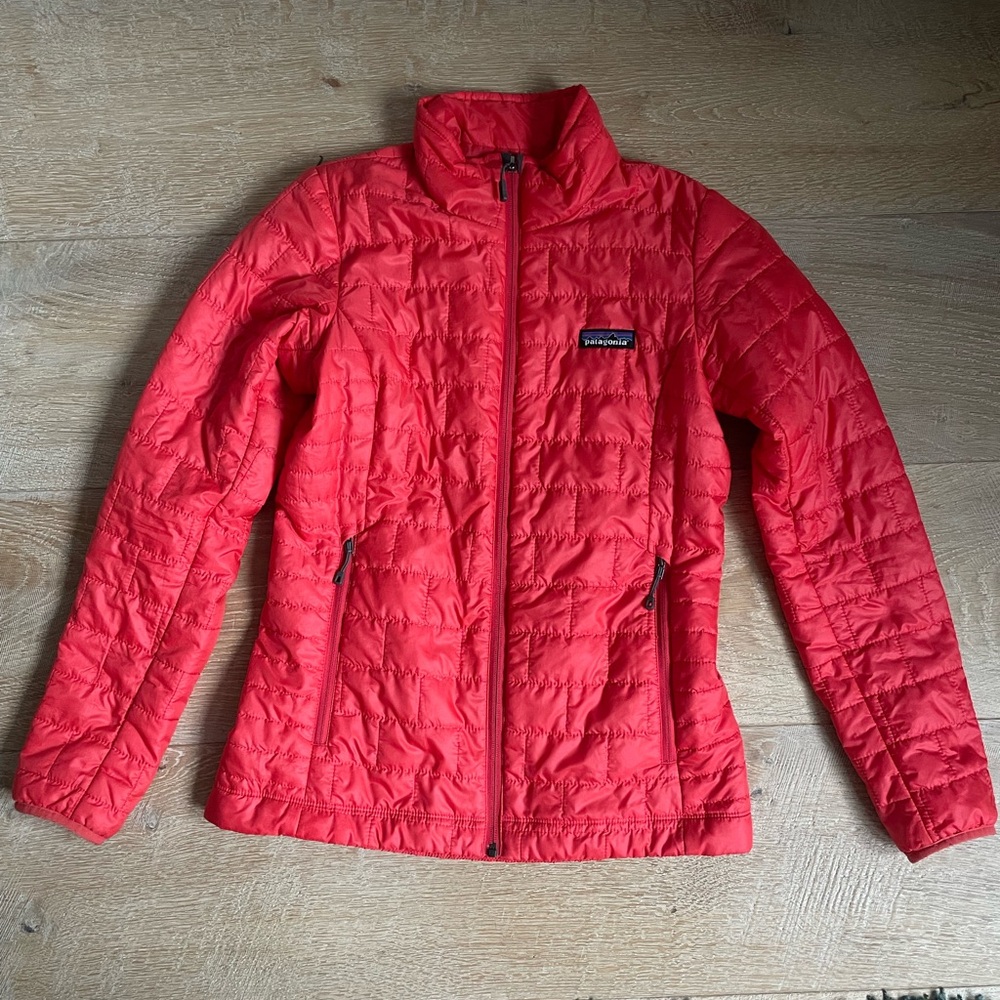 Patagonia Women’s XS Nanopuff jacket red poppy  ❤️ great condition 🏔️
